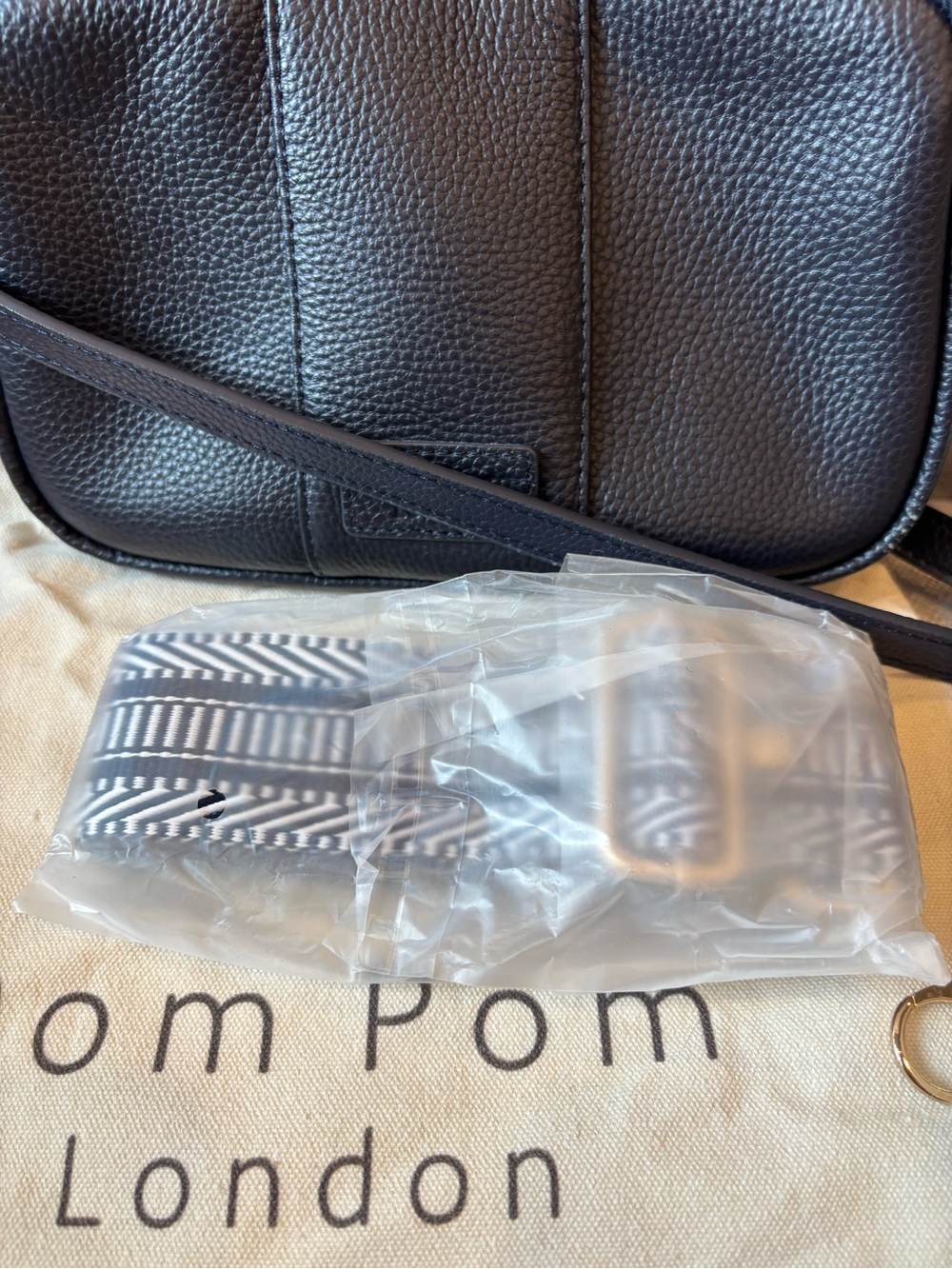 NWOT Pom Pom London Navy Original Pebbled Crossbody Bag with Striped Straps - Picture 7 of 10